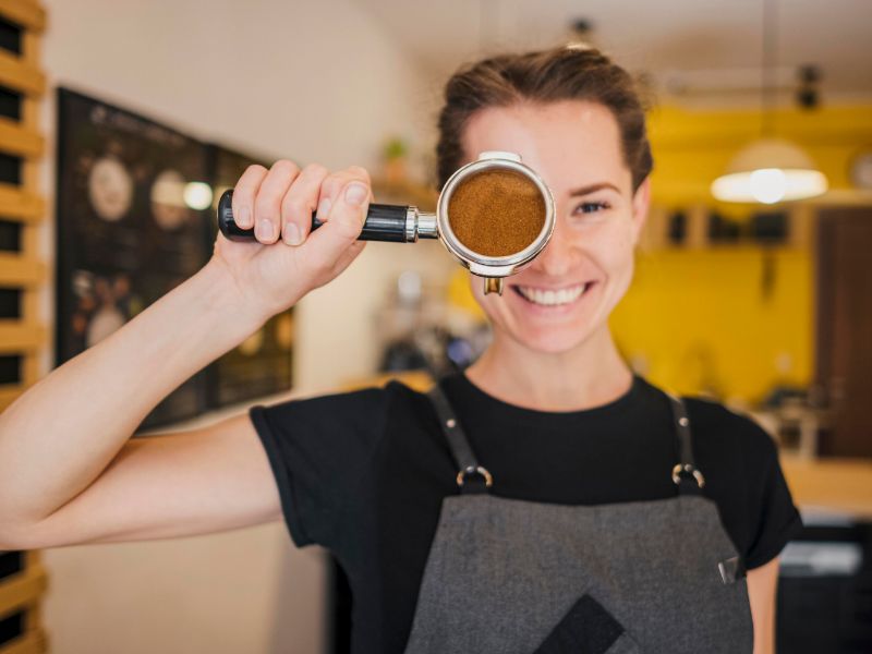 zhenschina-barista.jpeg zhenschina-barista.jpeg